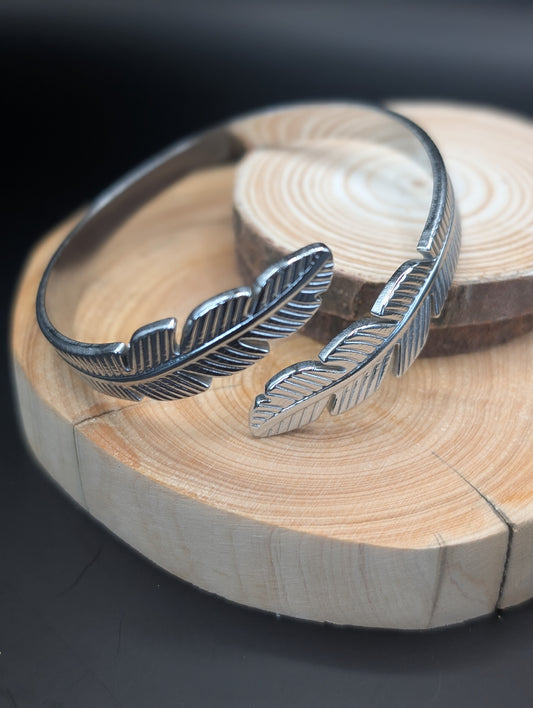 Thrasher Silver Tarnish Free Bangle.