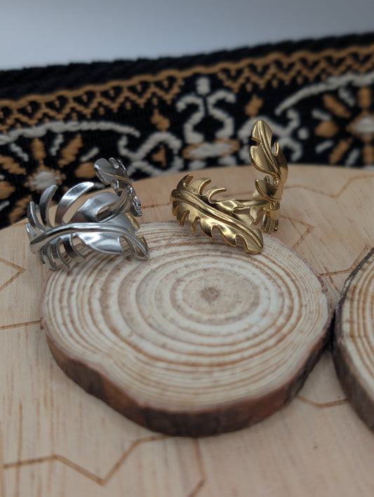 Tropical Leaf Adjustable Wrap Ring