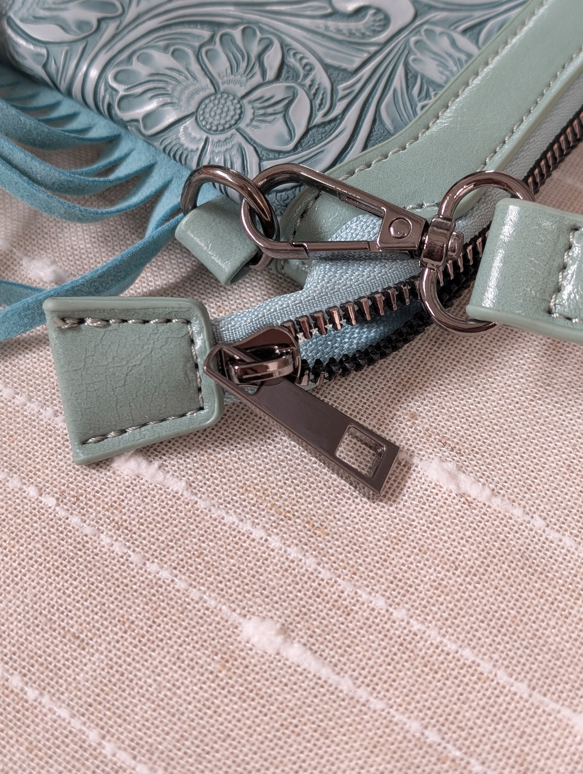 Dolly Tassel Crossbody bag