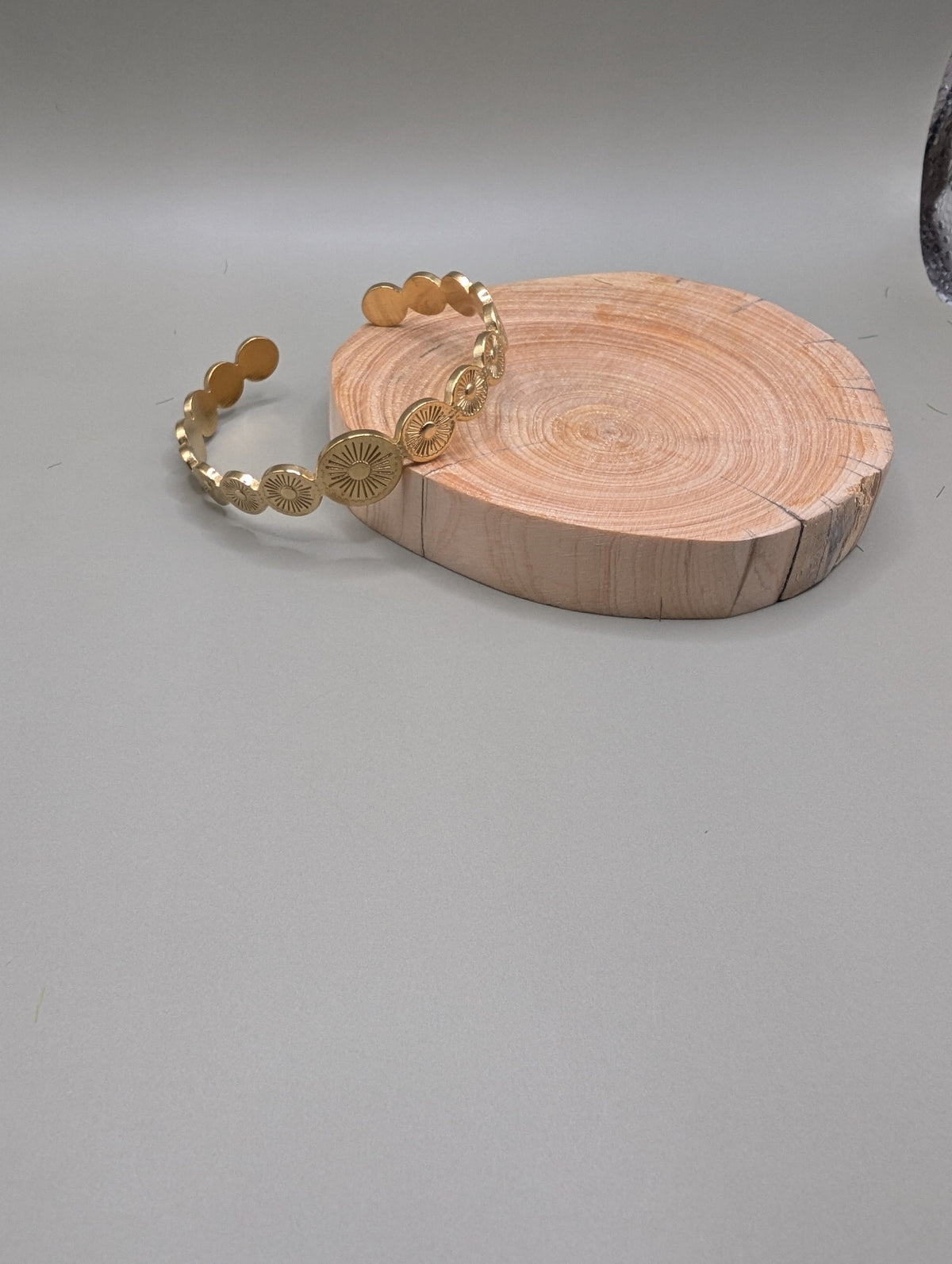 Concho disc Bangle