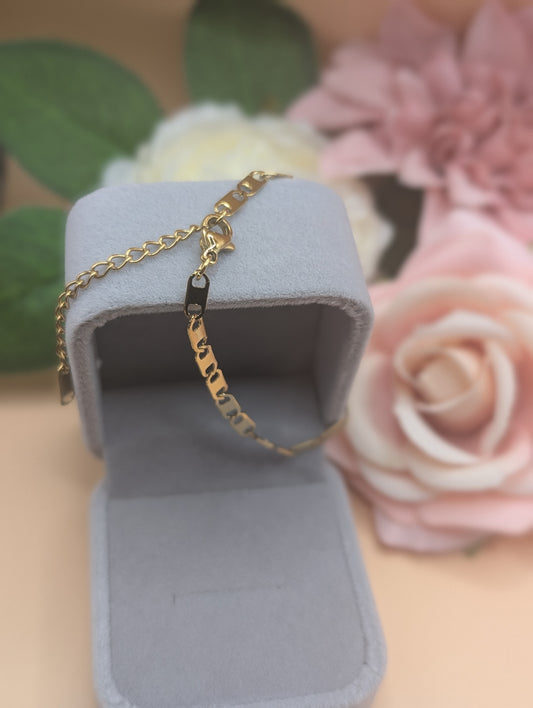 Uno Bracelet