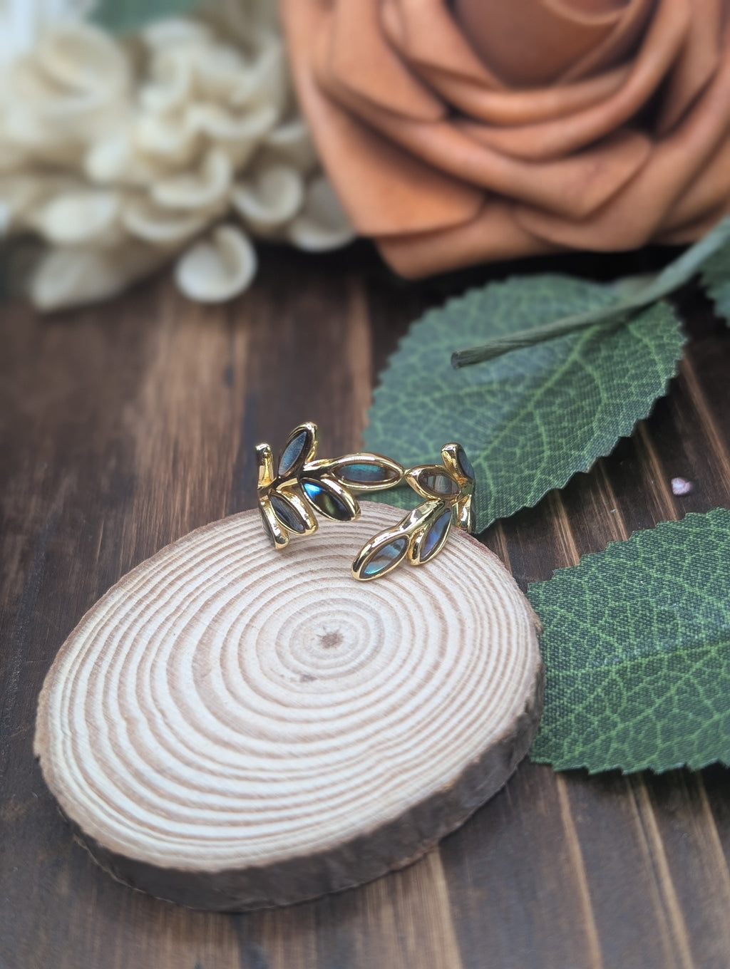 Jewelled vine ring