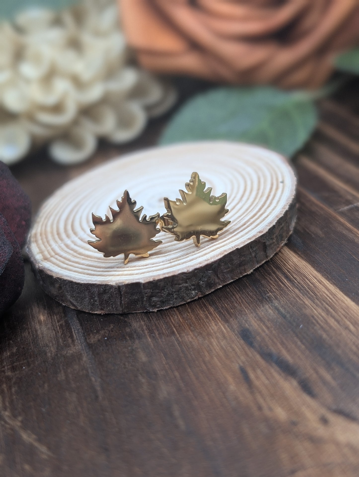 Maple leaf stud earrings