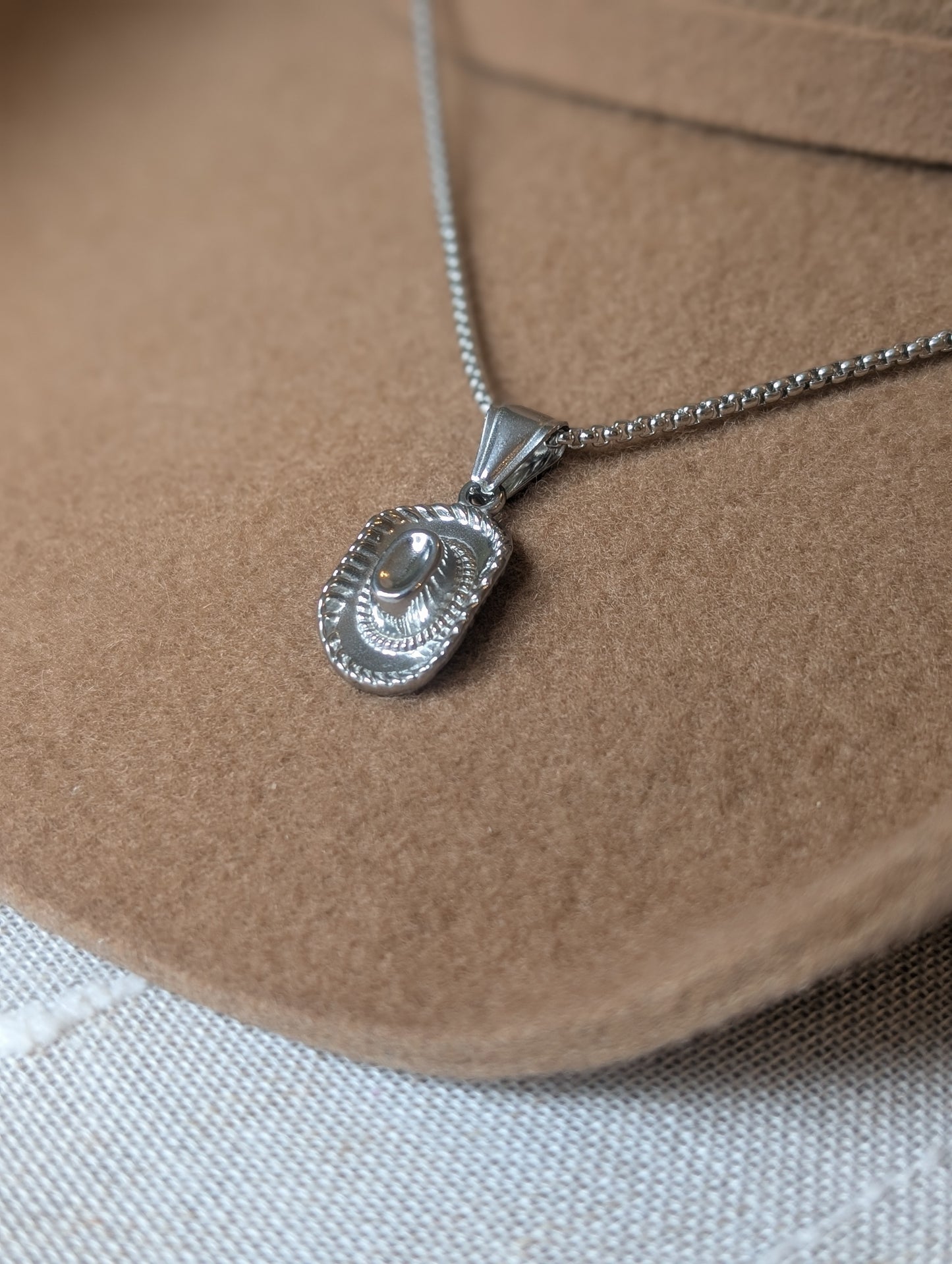 Wrangler necklace silver