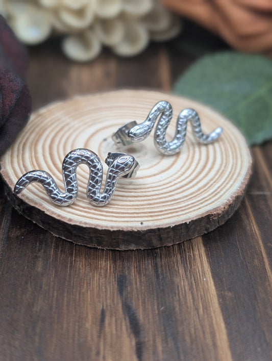 Slither Silver stud earrings