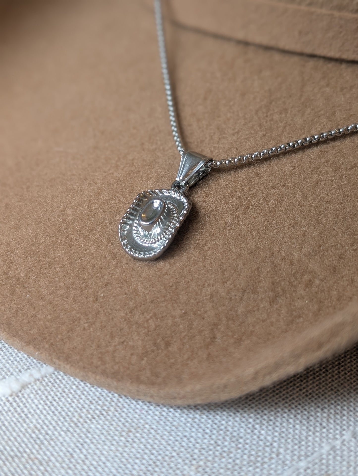 Wrangler necklace silver