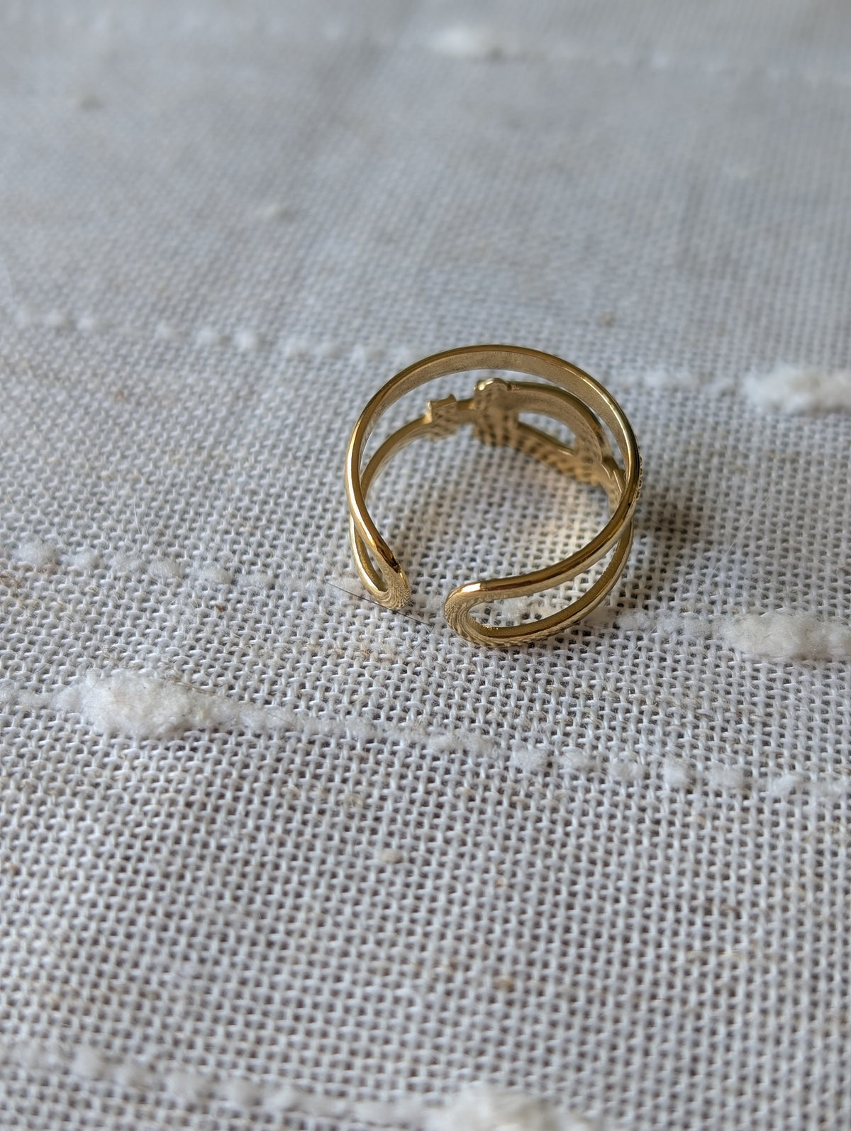 Double buckle open ring