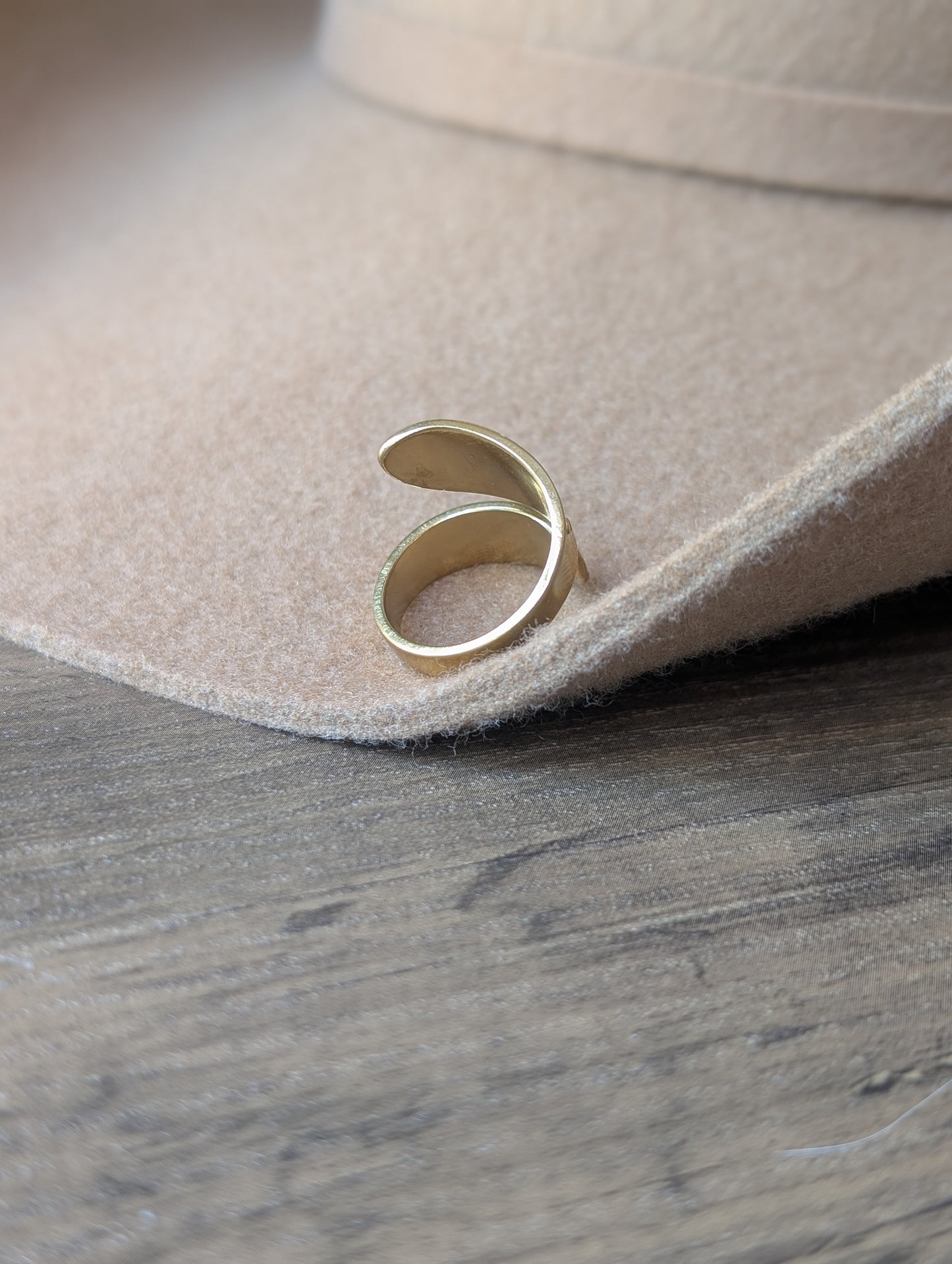 Desert wrap ring