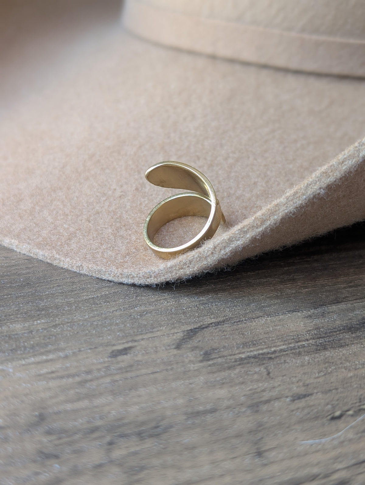 Desert wrap ring
